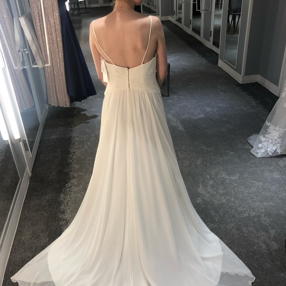 *SOLD* NWT David’s bridal wedding dress in ivory - Picture 1 of 9